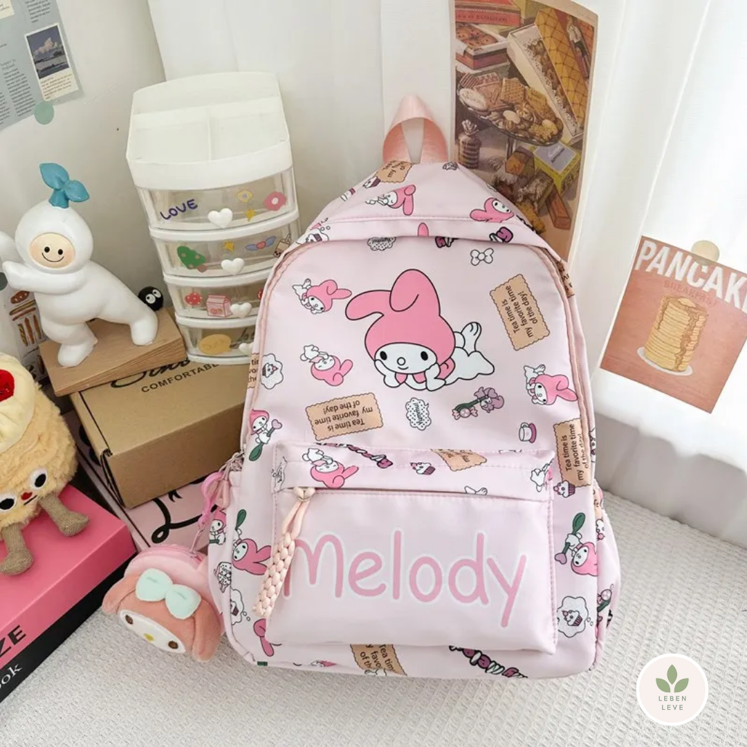 Mochila Escolar + Mini Estojo - Hello Kitty & Sua Turma
