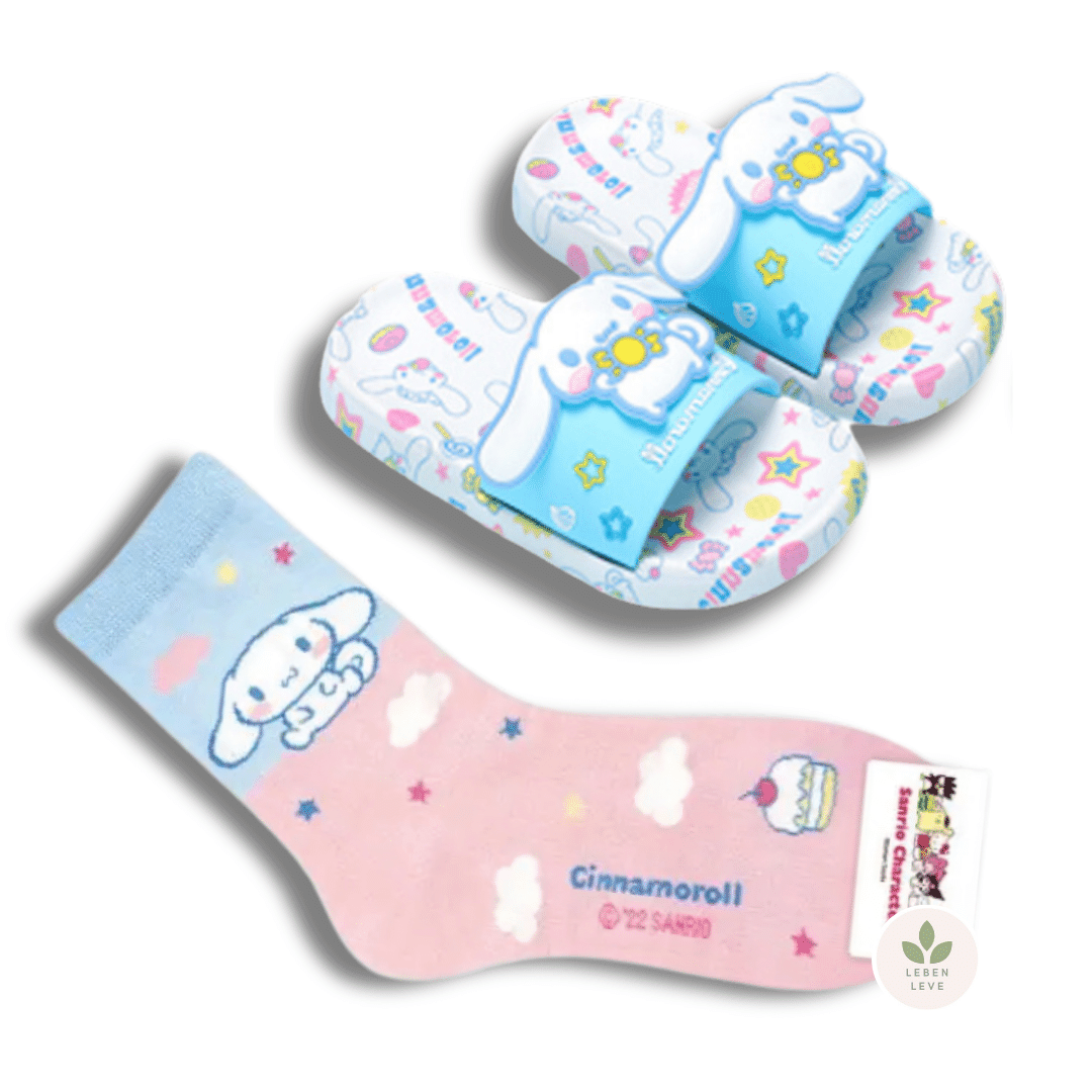 Chinelo Hello Kitty - So Soft + Brinde Par de Meias Hello Kitty - Leben Leve