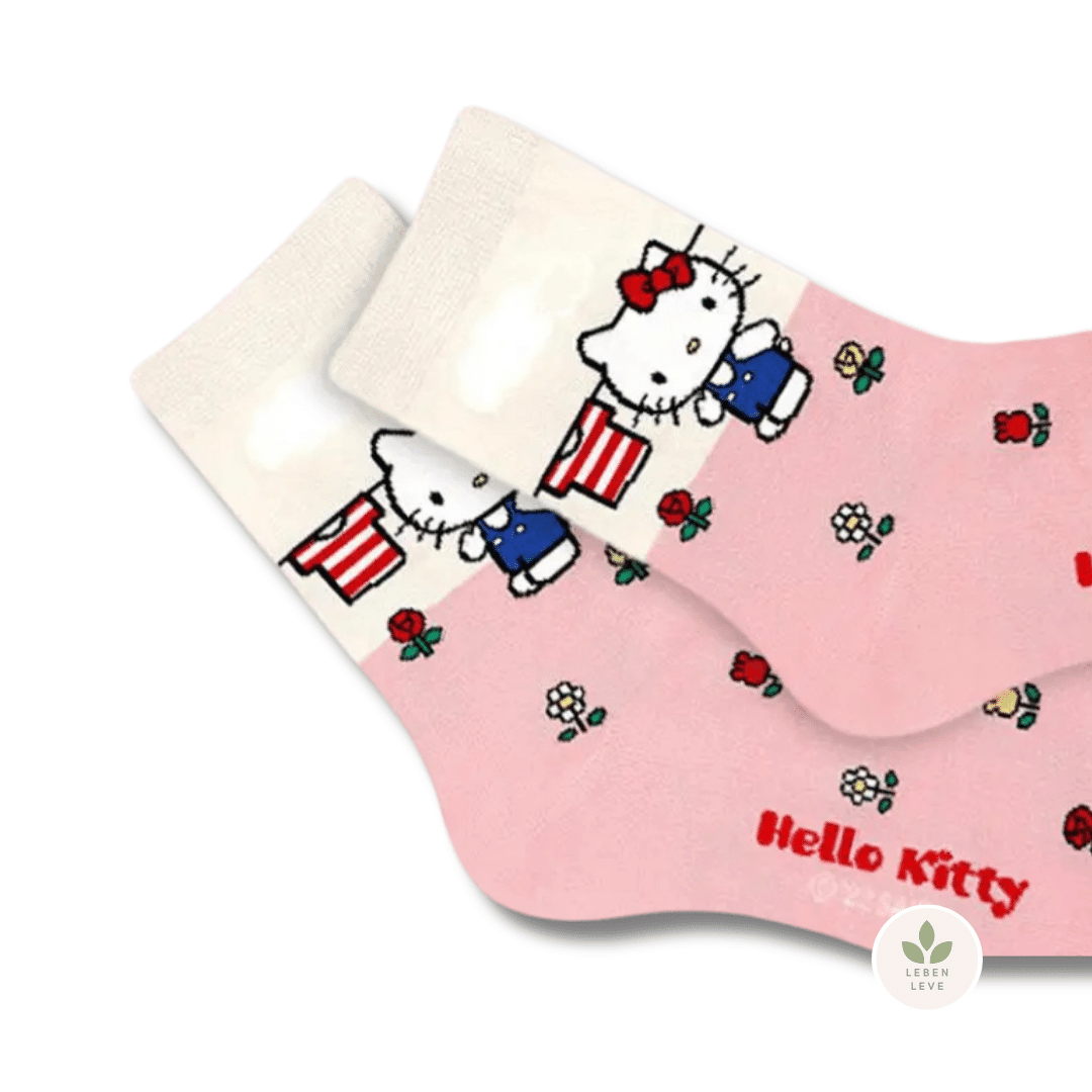 Chinelo Hello Kitty - So Soft + Brinde Par de Meias Hello Kitty - Leben Leve